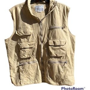 Weather Rite Inc men’s fisherman vest with hood